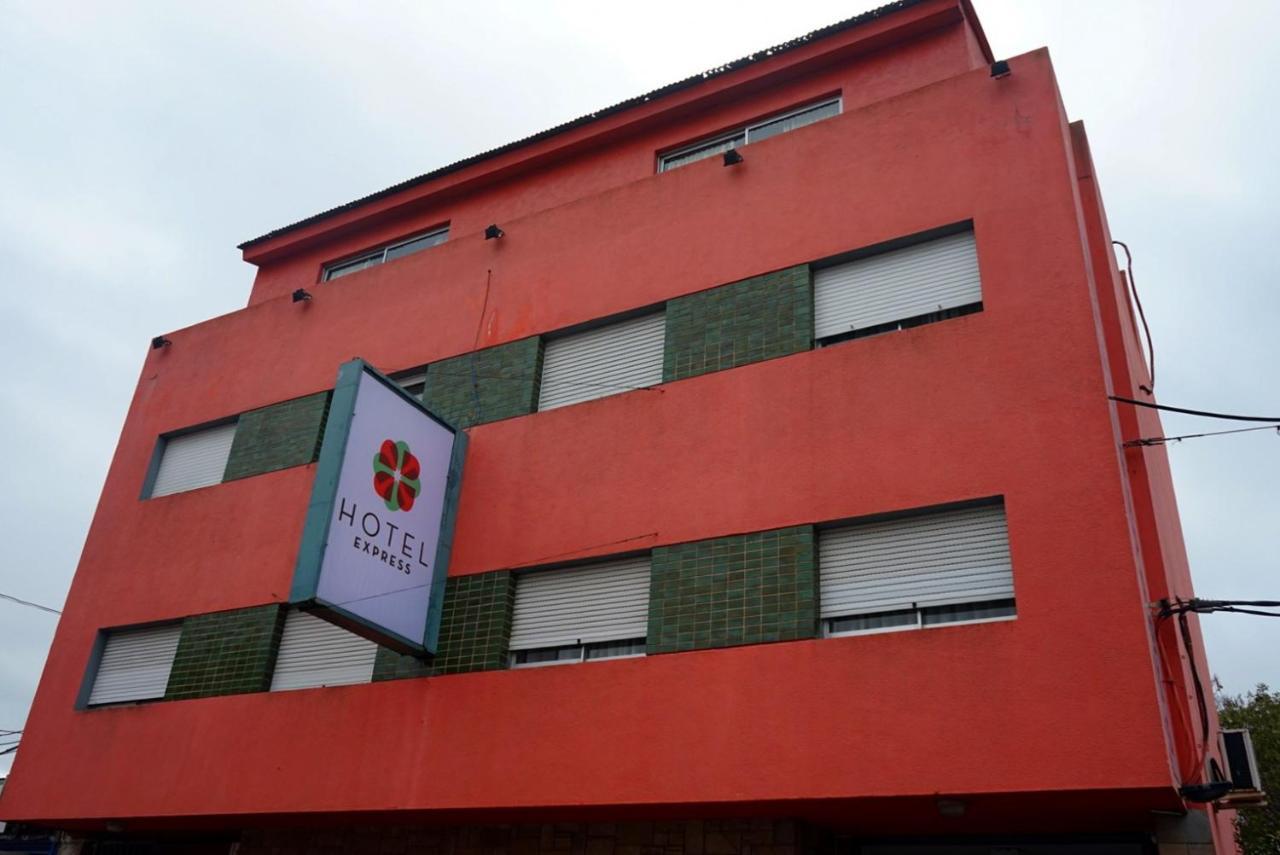Hotel Express 马尔多纳多 外观 照片